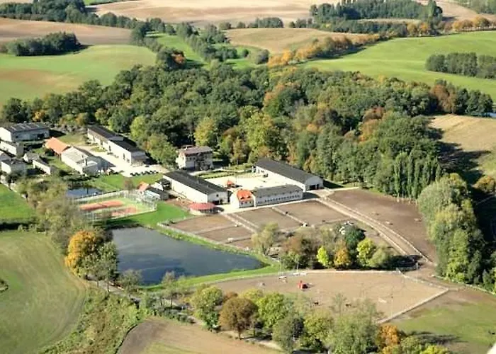 Bed & Breakfast Dworek Jeziorki Osieczna